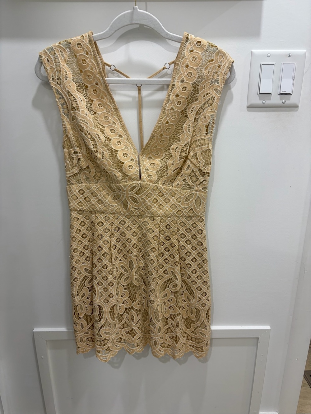 Free People Beige Lace V-Neck Mini Dress , really cute!! See back .